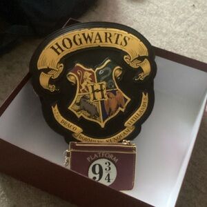 Hogwarts Crest Bag with Platform 9 3/4 Tag